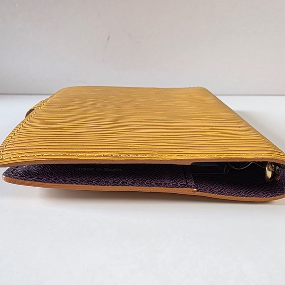 Louis Vuitton Yellow Epi Agenda PM Planner - Picture 3 of 12